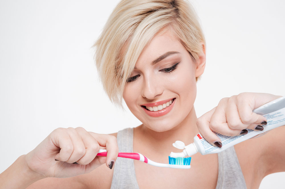 5 Popular Teeth Whitening Products and Dental Restoration Products